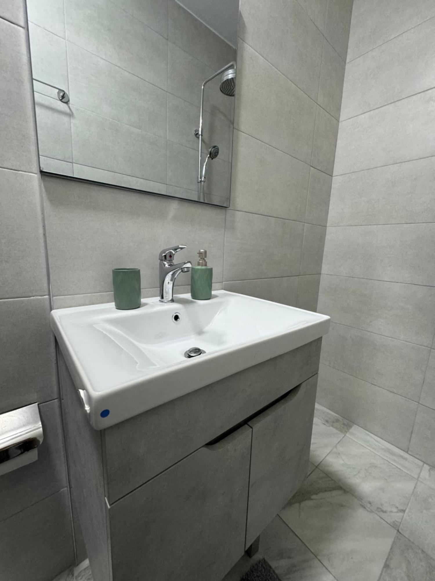 Adora Apartment Tirana Exterior photo