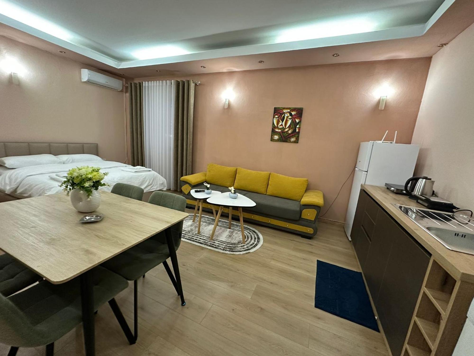 Adora Apartment Tirana Exterior photo