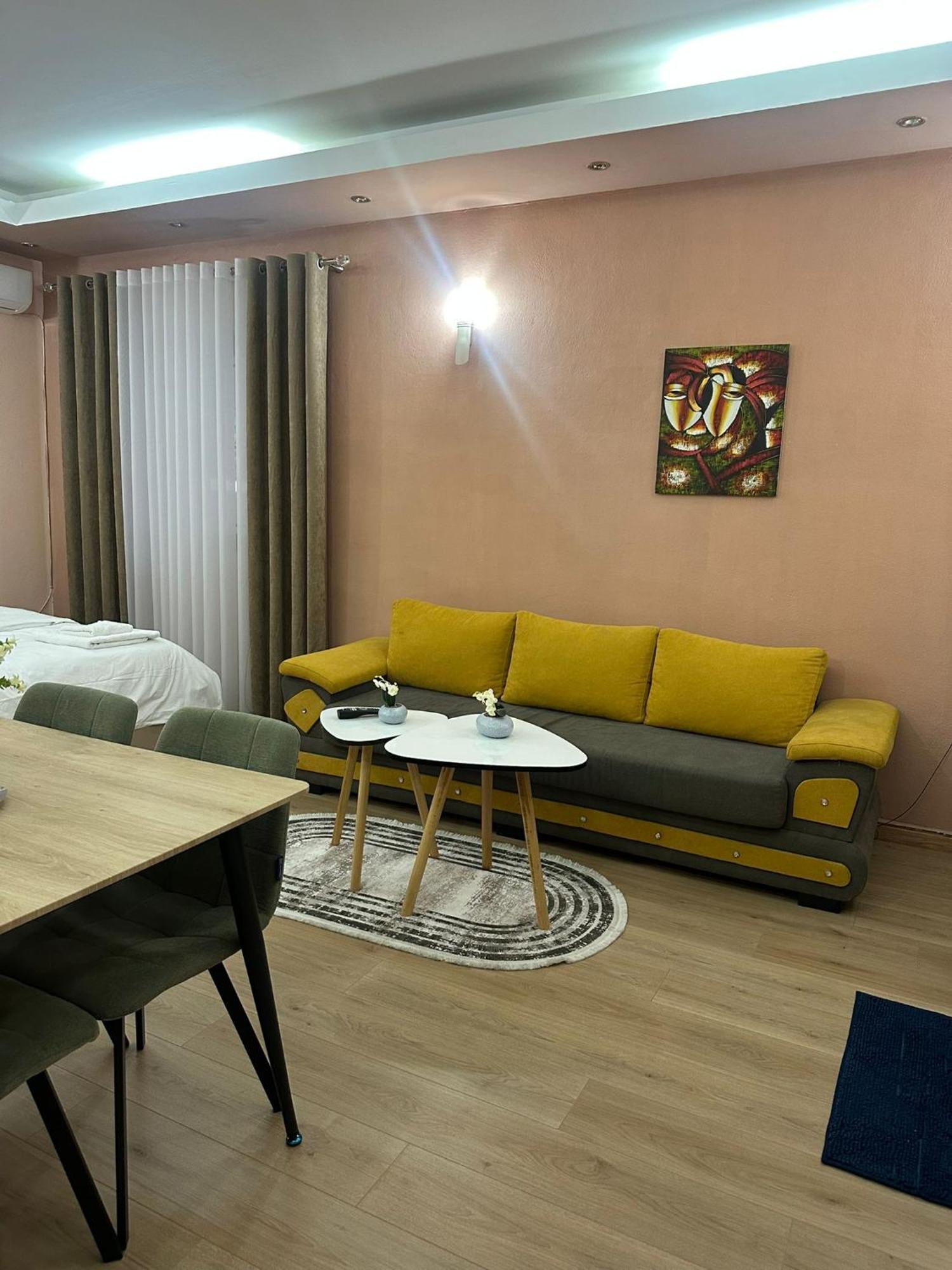 Adora Apartment Tirana Exterior photo
